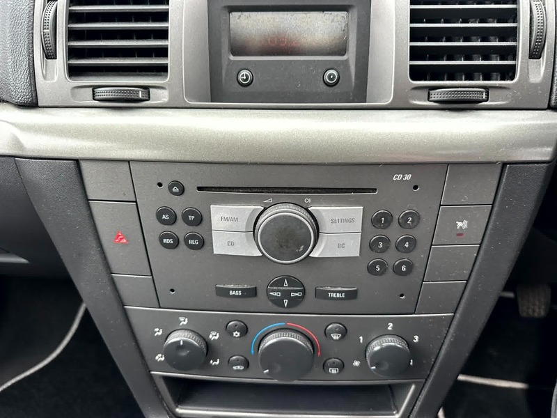 Used Vauxhall Vectra 2009 for sale - 75666790: Photo 9