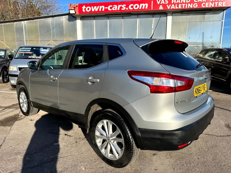 Used Nissan Qashqai 2014 for sale - 76699074: Photo 4