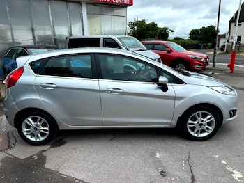 Used Ford Fiesta 2015 for sale - 74784996: Photo