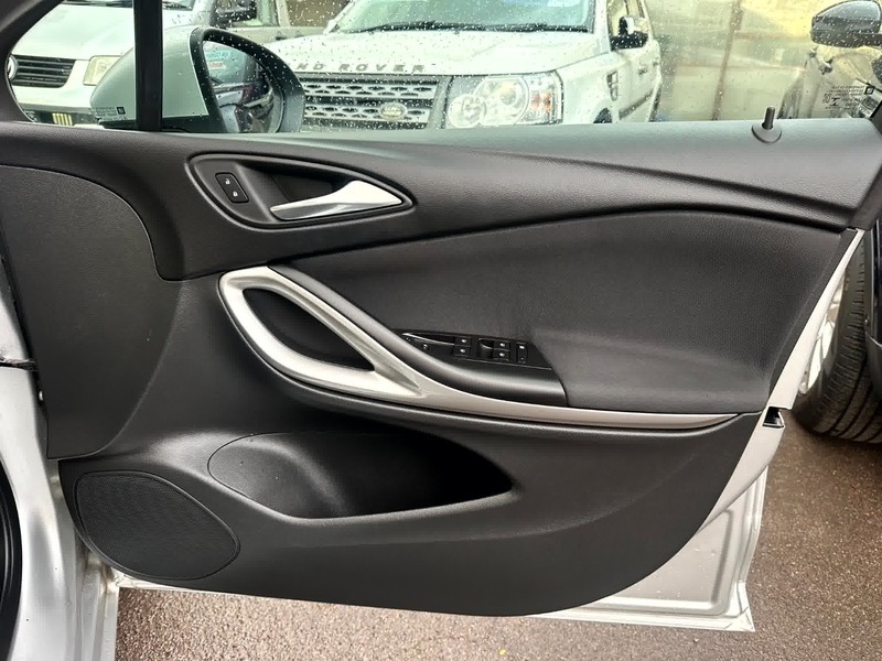 Used Vauxhall Astra 2020 for sale - 76380208: Photo 32