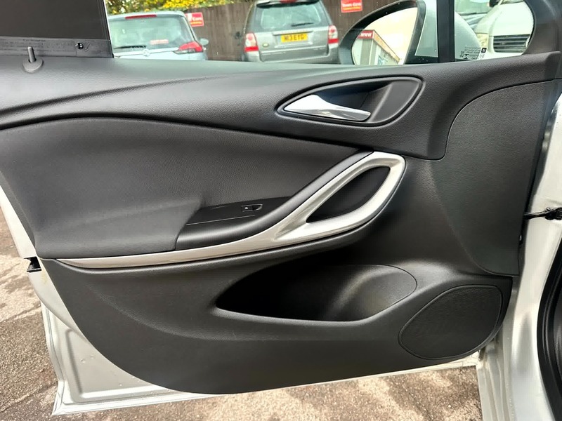 Used Vauxhall Astra 2020 for sale - 76380208: Photo 35
