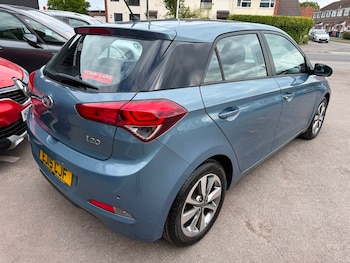 Used Hyundai i20 2015 for sale - 78300110: Photo