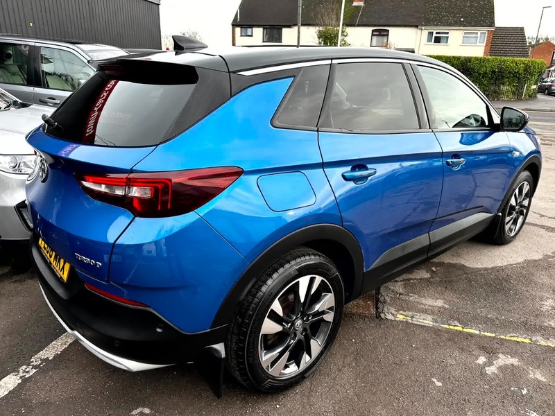 Used Vauxhall Grandland X 2018 for sale - 77236940: Photo 2