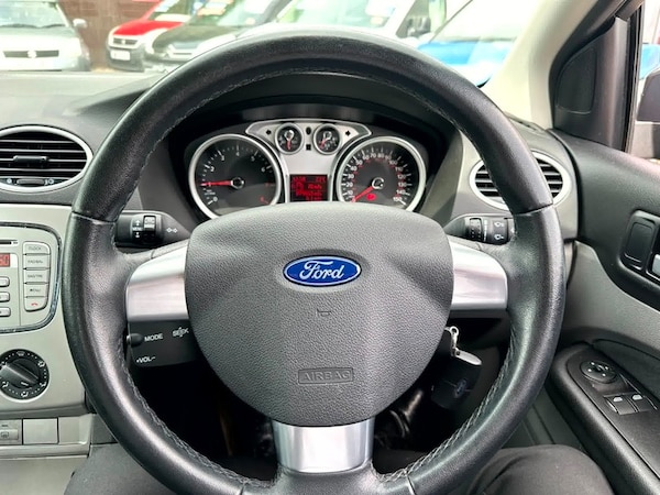 Used Ford Focus 2009 for sale - 74893426: Photo 10