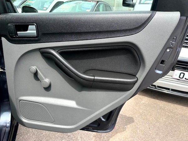 Used Ford Focus 2009 for sale - 74893426: Photo 24