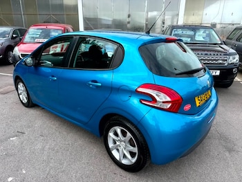 Used Peugeot 208 2013 for sale - 75370886: Photo
