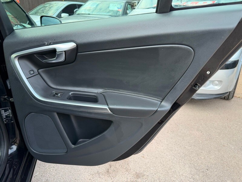 Used Volvo V60 2016 for sale - 78213191: Photo 20