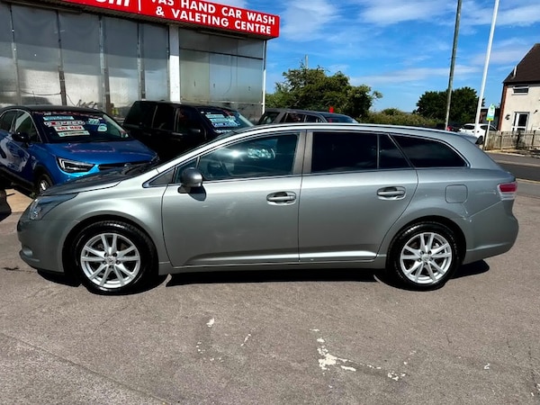 Used Toyota Avensis 2010 for sale - 75088216: Photo 19