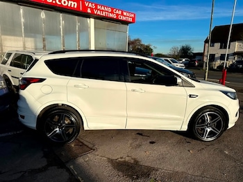 Used Ford Kuga 2017 for sale - 76631146: Photo