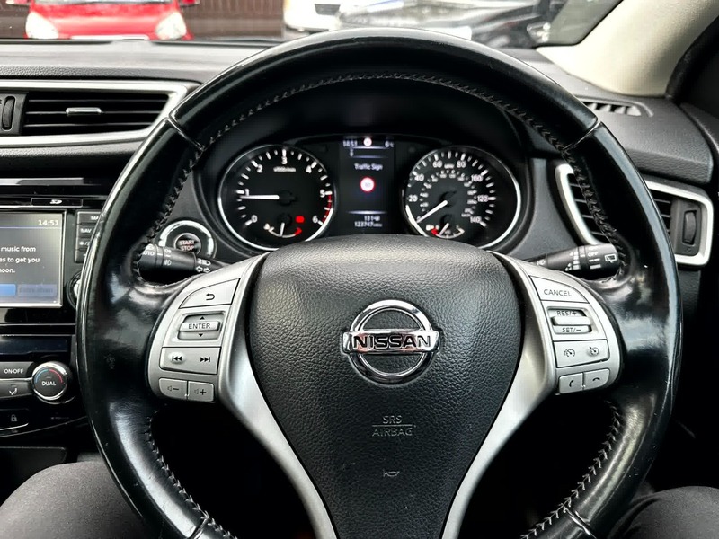 Used Nissan Qashqai 2014 for sale - 77096795: Photo 11