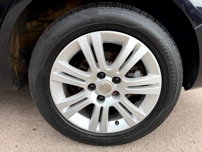 Used Vauxhall Zafira 2010 for sale - 77558363: Photo 24