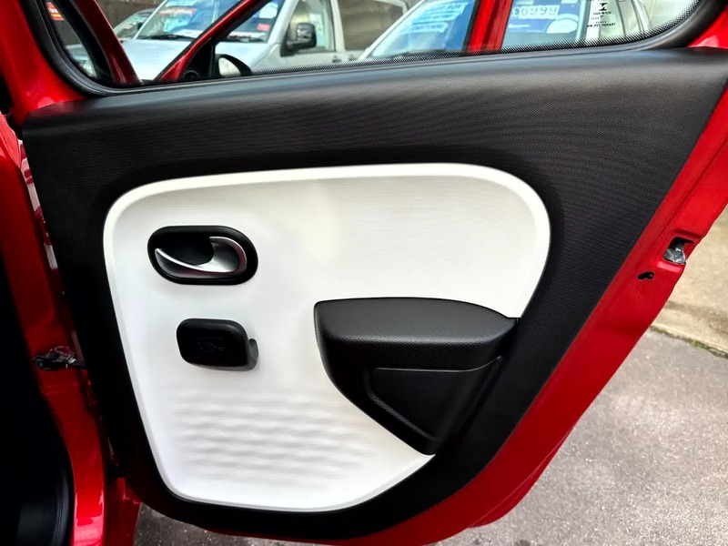 Used Renault Twingo 2015 for sale - 76855322: Photo 30