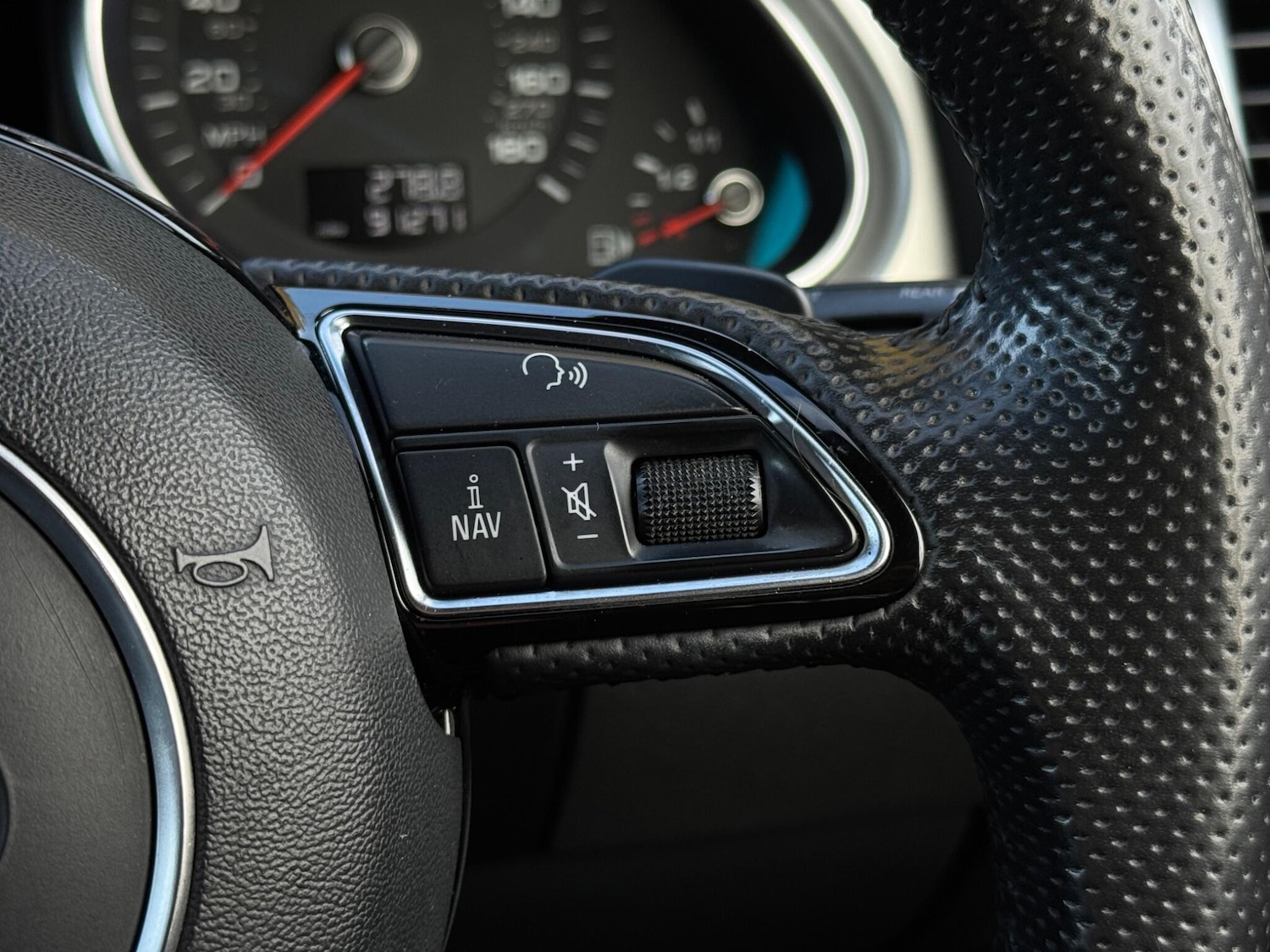 Used Audi Q7 2013 for sale - 76996538: Photo 37