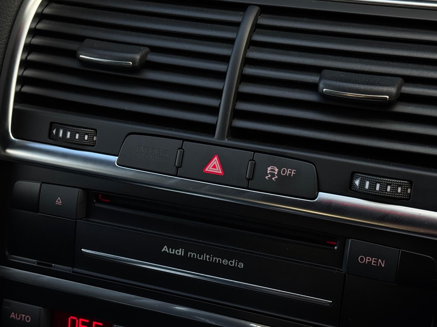 Used Audi Q7 2013 for sale - 76996538: Photo 59