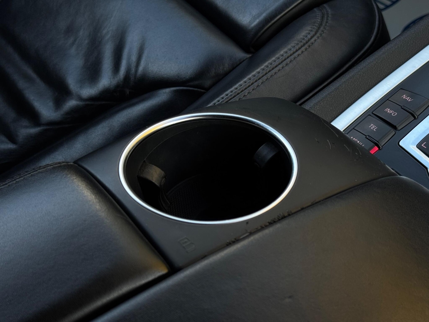 Used Audi Q7 2013 for sale - 76996538: Photo 67