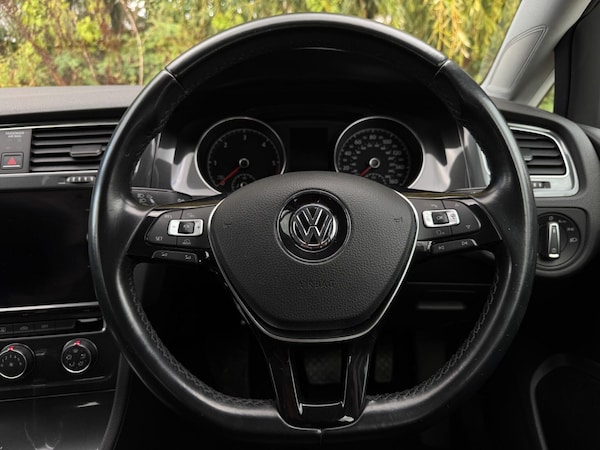 Used Volkswagen Golf 2018 for sale - 75669680: Photo 28