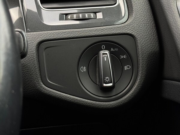 Used Volkswagen Golf 2018 for sale - 75669680: Photo 36