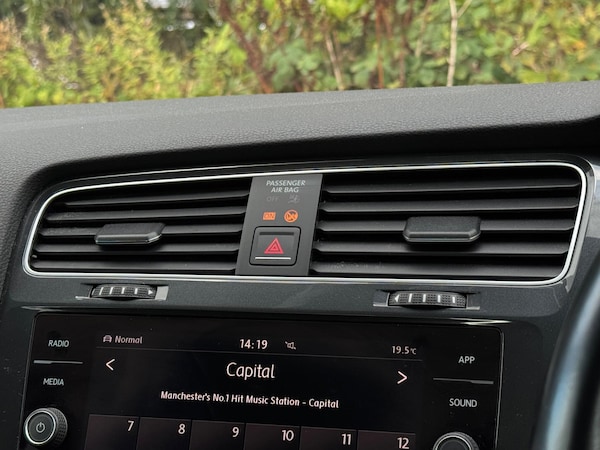 Used Volkswagen Golf 2018 for sale - 75669680: Photo 37