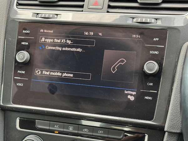 Used Volkswagen Golf 2018 for sale - 75669680: Photo 45