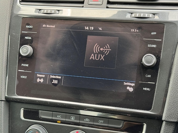 Used Volkswagen Golf 2018 for sale - 75669680: Photo 47