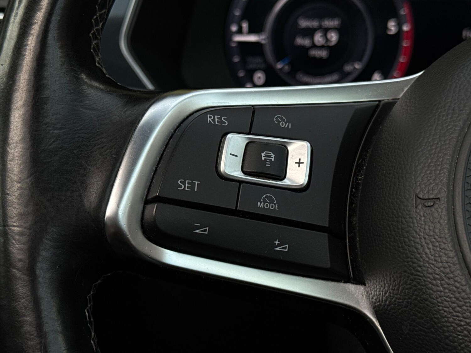 Used Volkswagen Tiguan 2016 for sale - 75928389: Photo 33