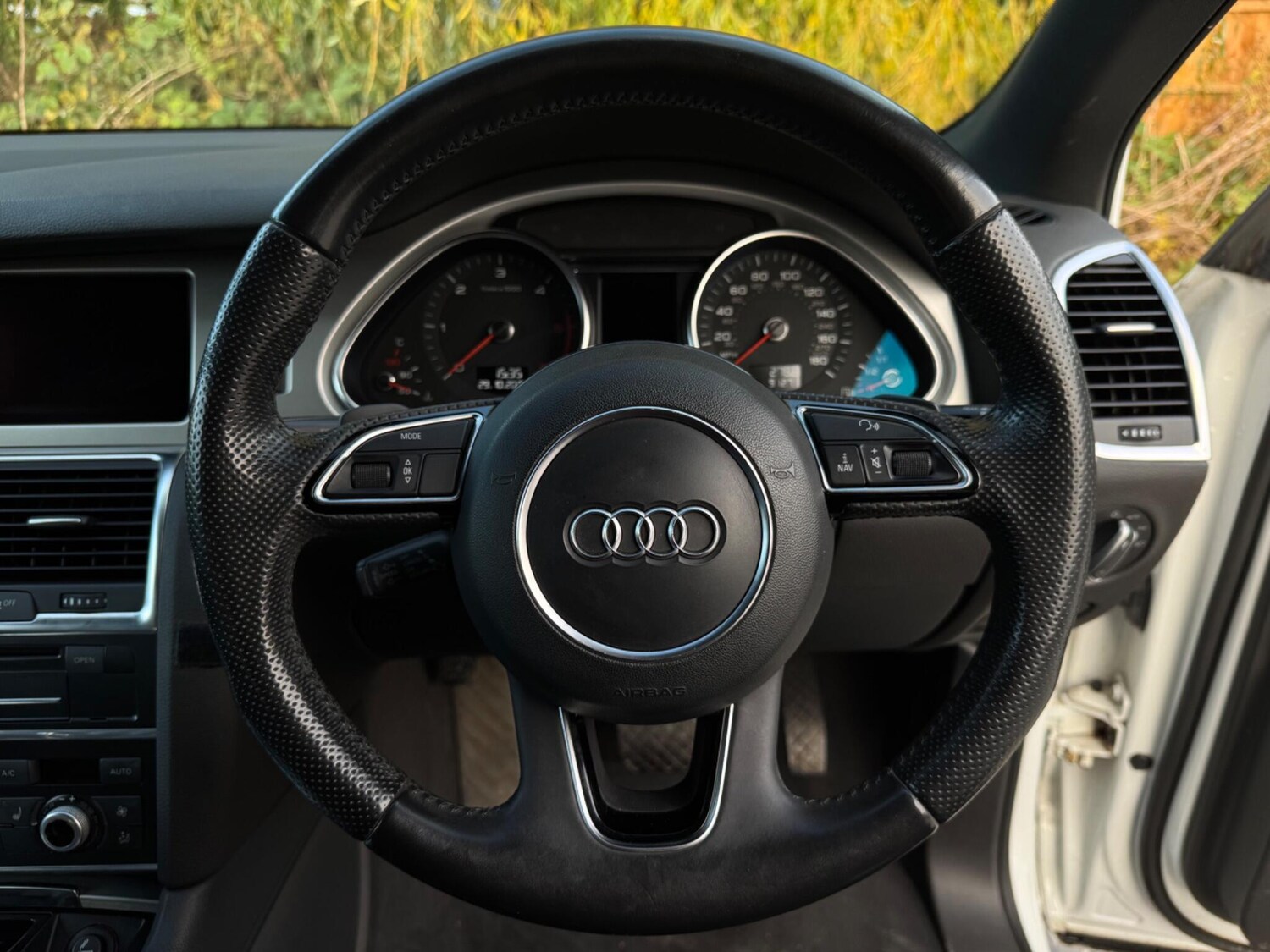 Used Audi Q7 2013 for sale - 76349485: Photo 34