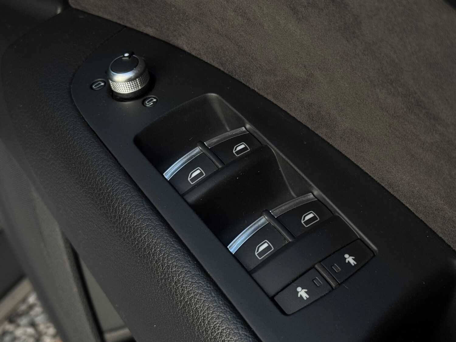 Used Audi Q7 2013 for sale - 76349485: Photo 75