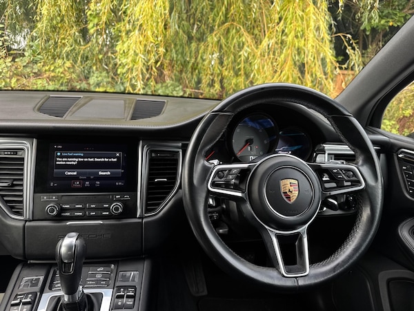 Used Porsche Macan for sale - 76122311: Photo 30