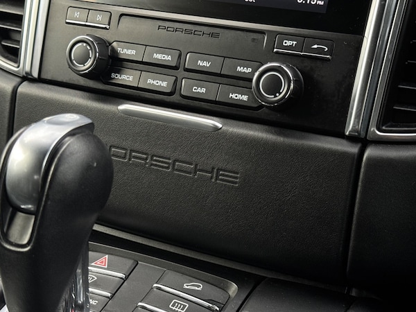Used Porsche Macan for sale - 76122311: Photo 57