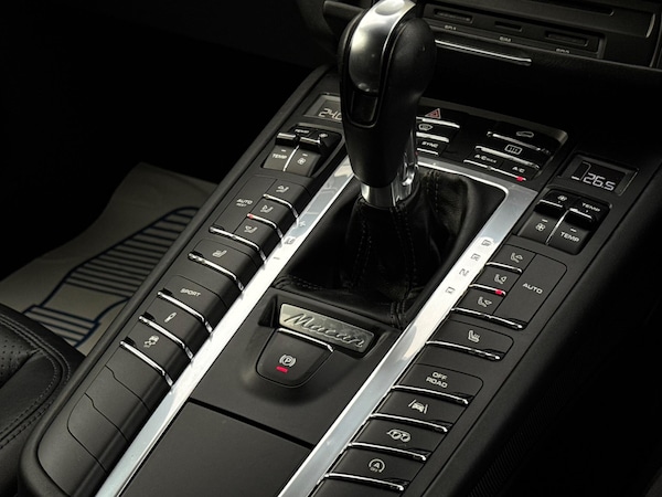Used Porsche Macan for sale - 76122311: Photo 59