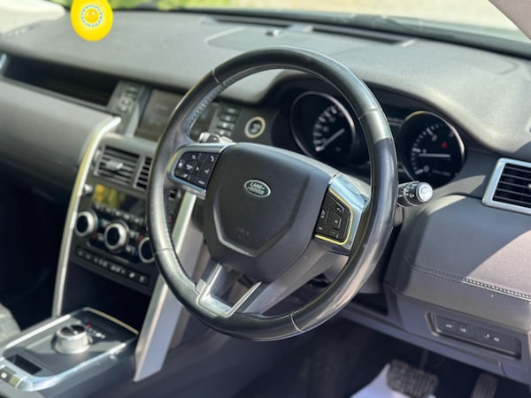 Used Land Rover Discovery Sport 2015 for sale - 74521546: Photo 19