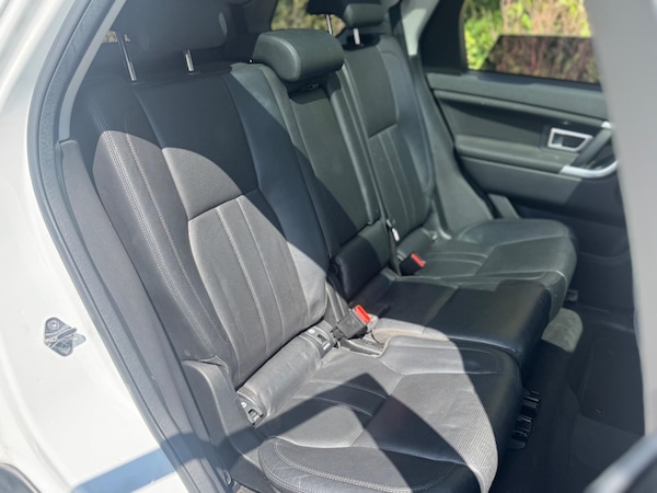 Used Land Rover Discovery Sport 2015 for sale - 74521546: Photo 25