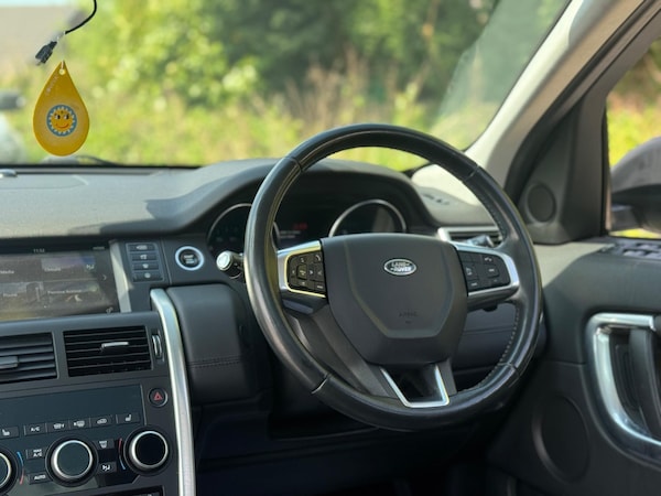 Used Land Rover Discovery Sport 2015 for sale - 74521546: Photo 34