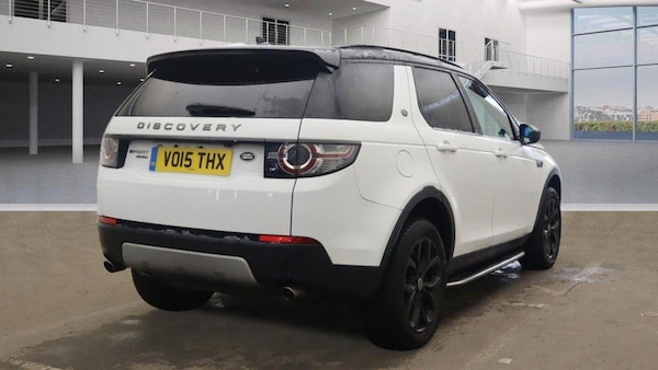Used Land Rover Discovery Sport 2015 for sale - 74521546: Photo 4