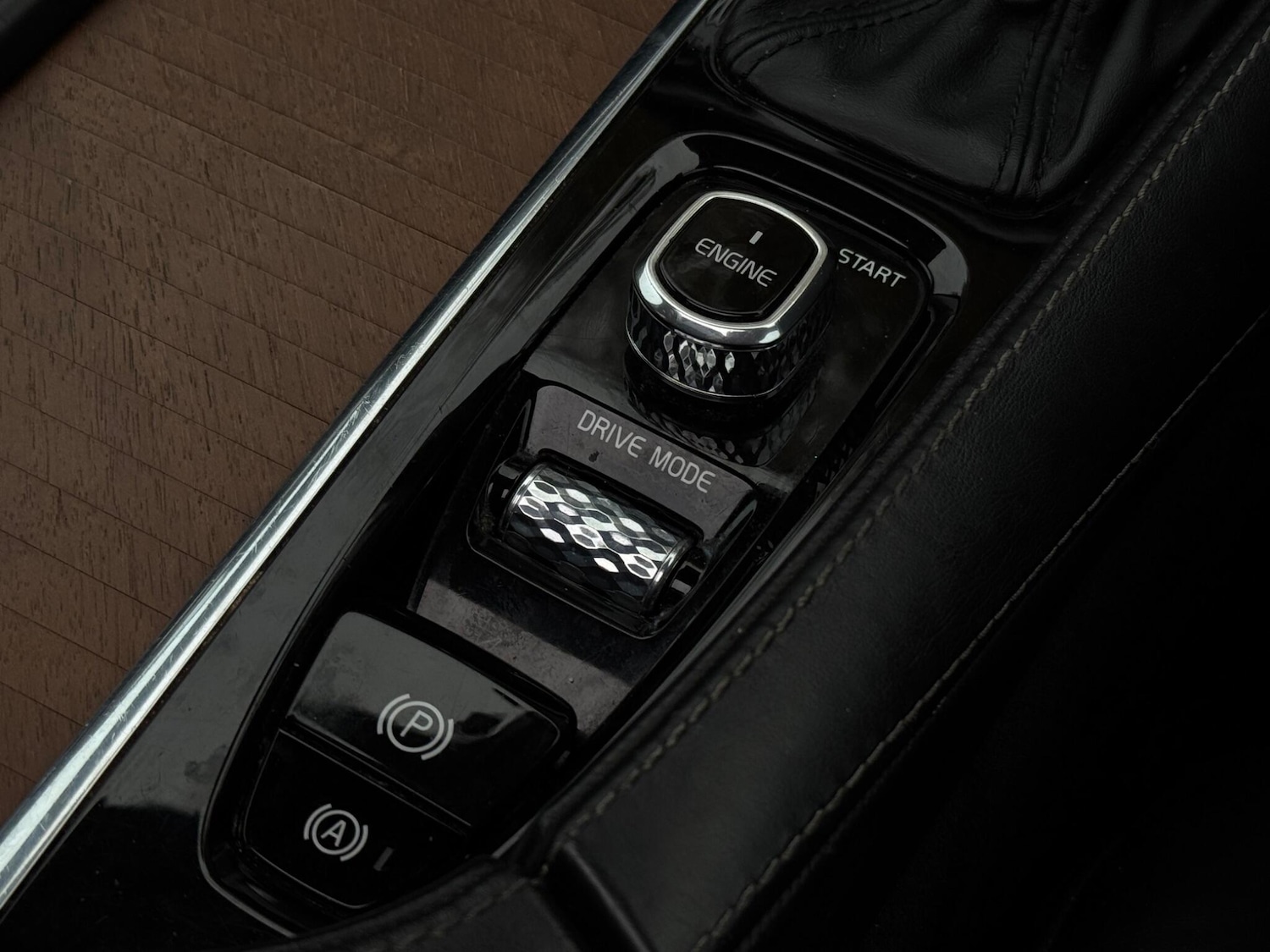 Used Volvo XC90 2015 for sale - 76377749: Photo 63