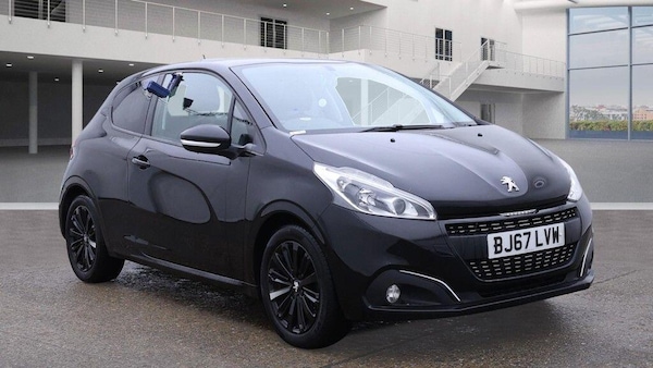 Used Peugeot 208 2017 for sale - 76239785: Photo 1