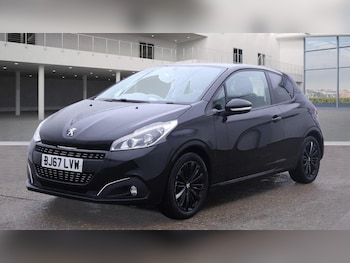 Used Peugeot 208 2017 for sale - 76239785: Photo 2