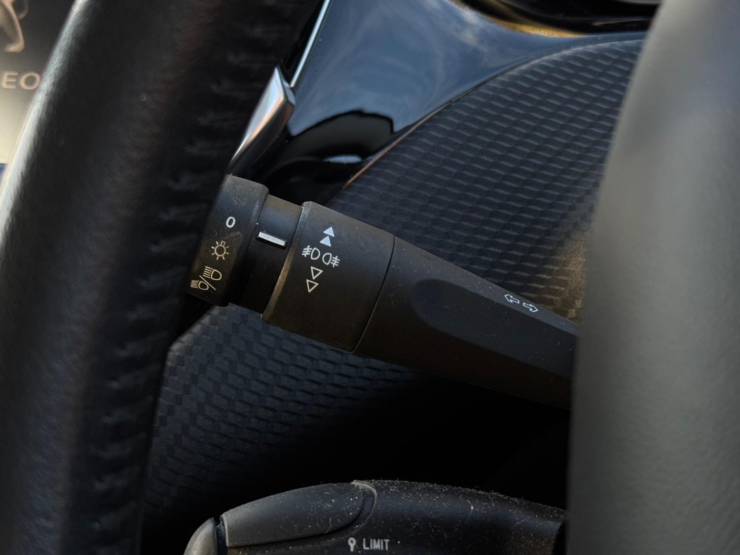 Used Peugeot 208 2017 for sale - 76239785: Photo 30