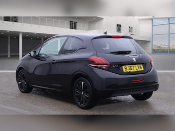 Used Peugeot 208 2017 for sale - 76239785: Photo 3