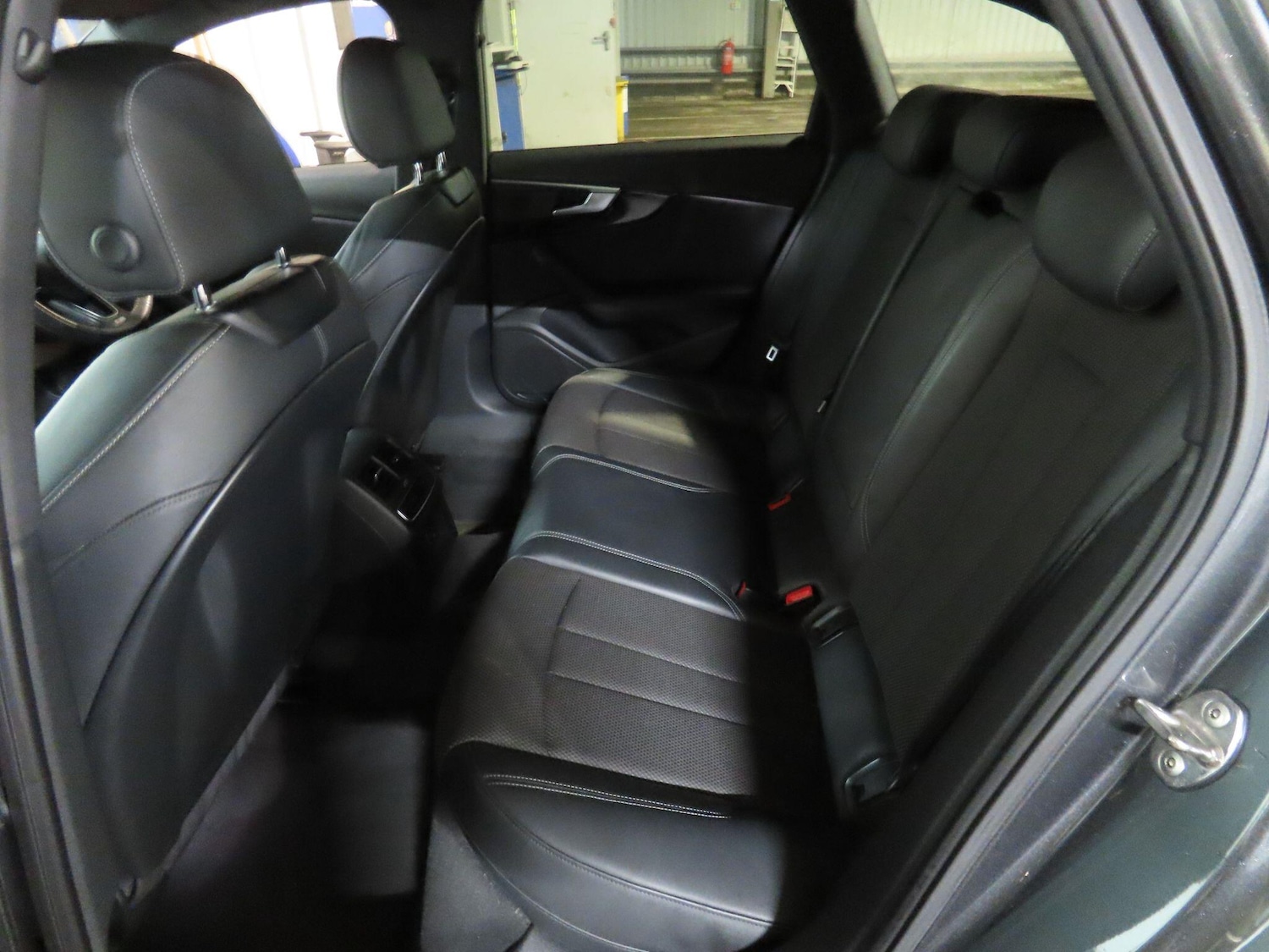 Used Audi A4 2017 for sale - 77020927: Photo 8