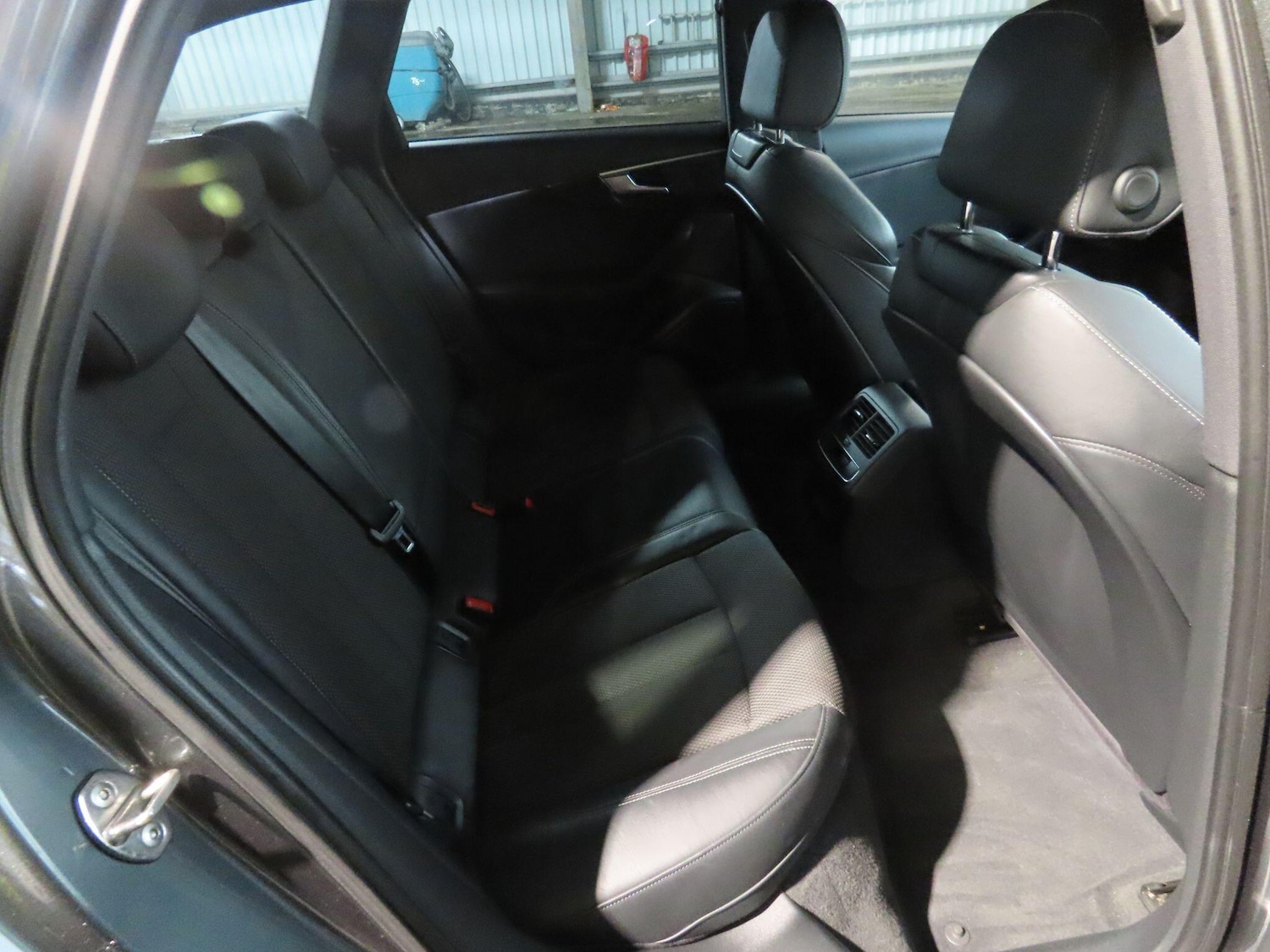 Used Audi A4 2017 for sale - 77020927: Photo 9