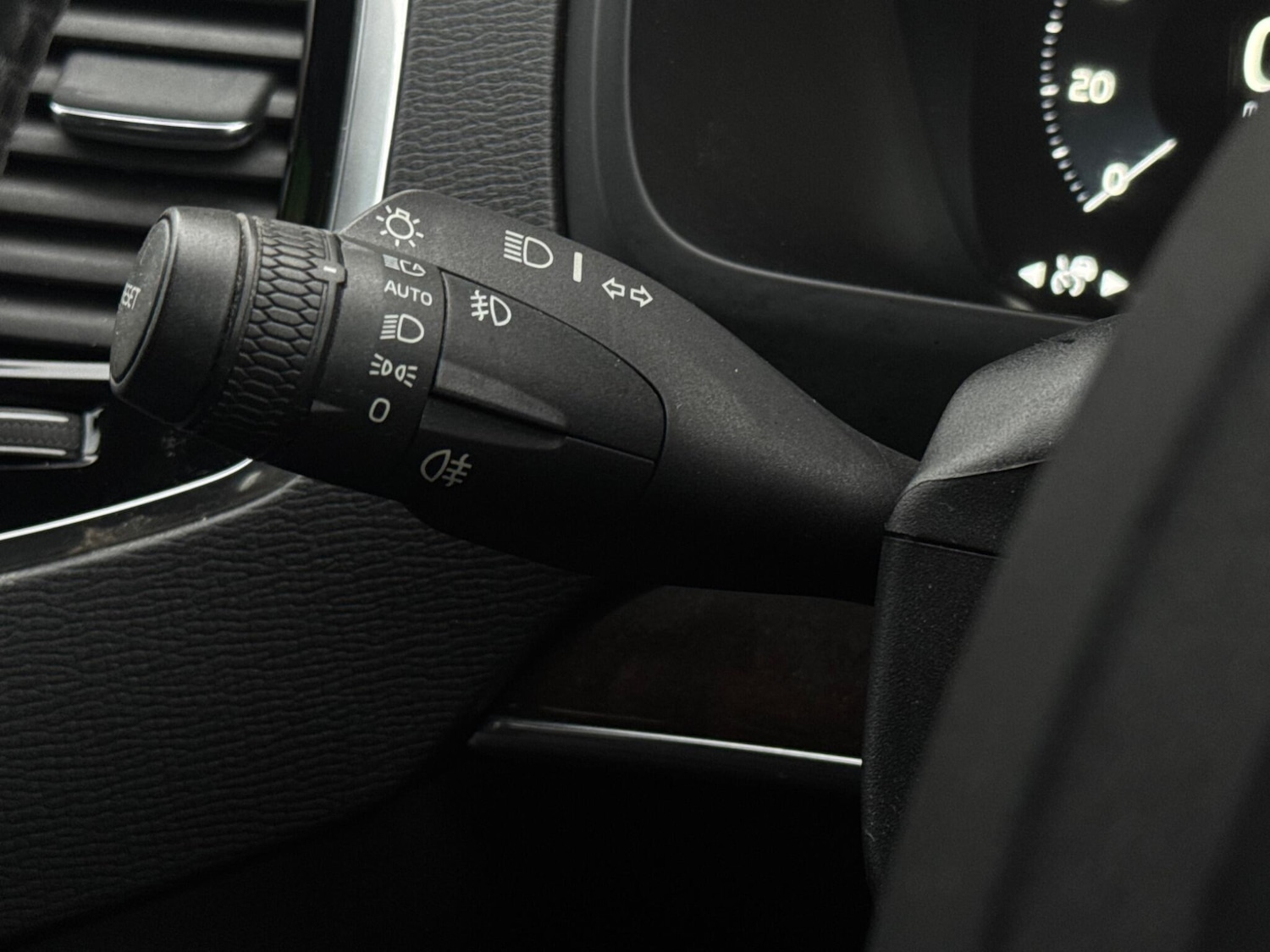 Used Volvo XC90 2016 for sale - 76995535: Photo 38