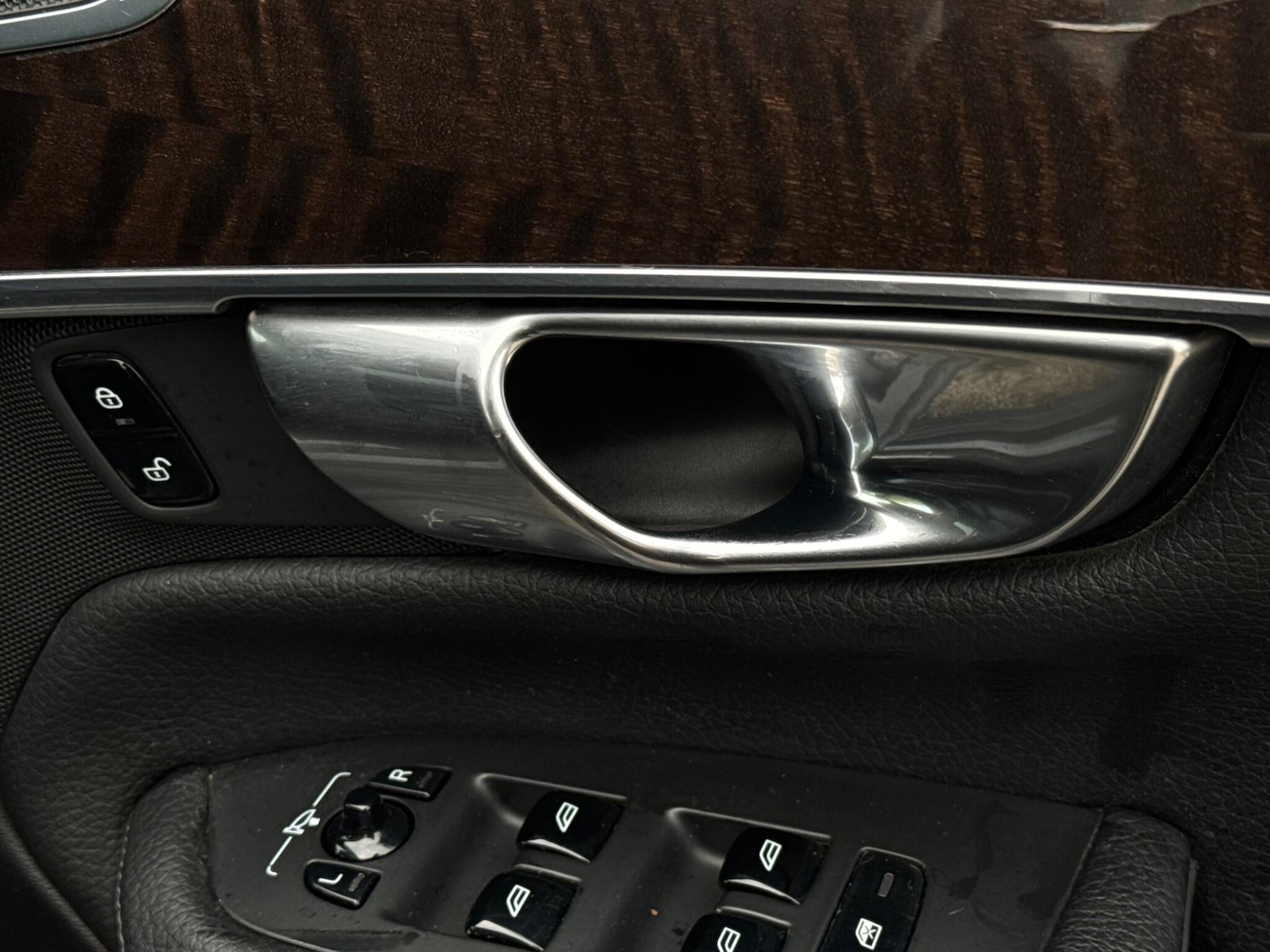 Used Volvo XC90 2016 for sale - 76995535: Photo 74