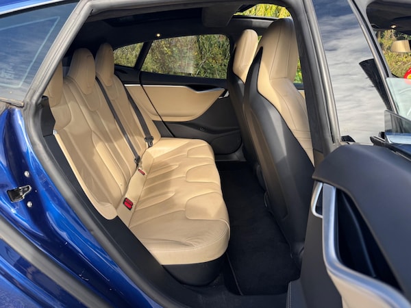 Used Tesla Model S 2016 for sale - 76158811: Photo 22