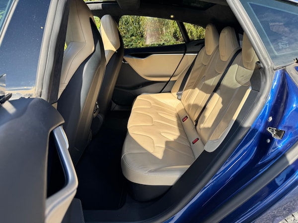 Used Tesla Model S 2016 for sale - 76158811: Photo 23