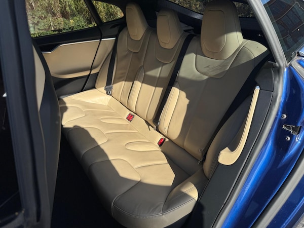 Used Tesla Model S 2016 for sale - 76158811: Photo 29