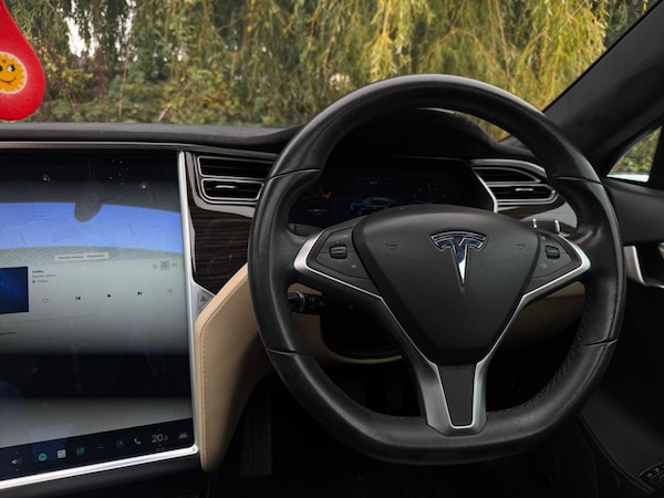 Used Tesla Model S 2016 for sale - 76158811: Photo 30
