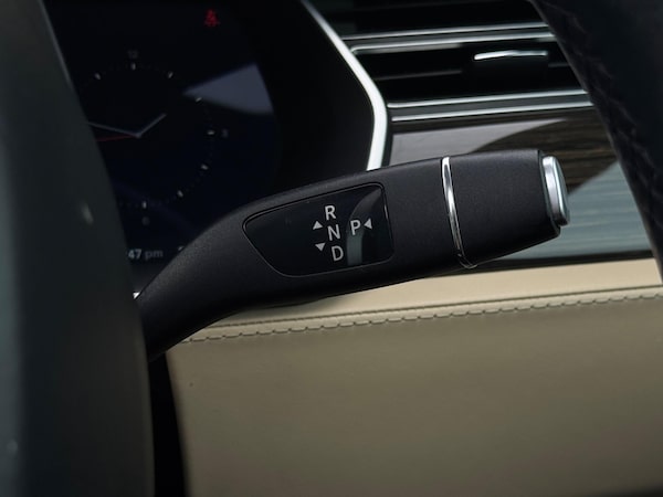 Used Tesla Model S 2016 for sale - 76158811: Photo 38