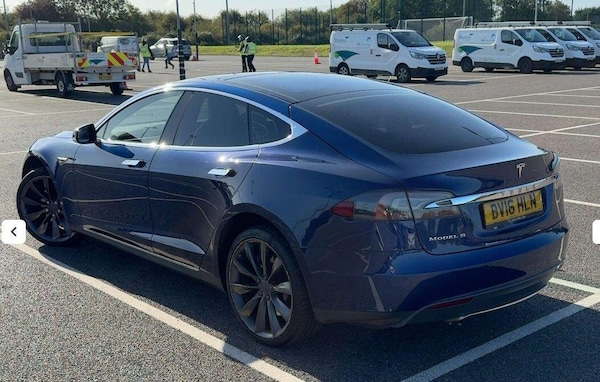 Used Tesla Model S 2016 for sale - 76158811: Photo 4