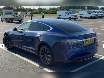 Used Tesla Model S 2016 for sale - 76158811: Photo 4